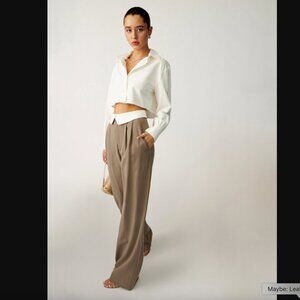 Reformation Stevie Pant is Mushroom size 2
